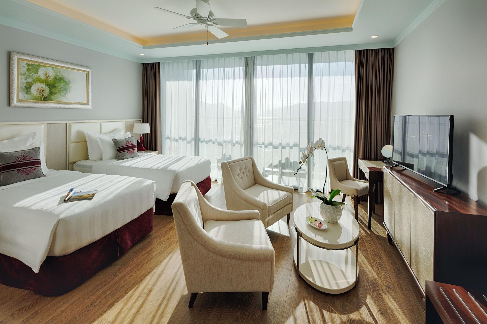 Vinpearl Beachfront 5* Нячанг