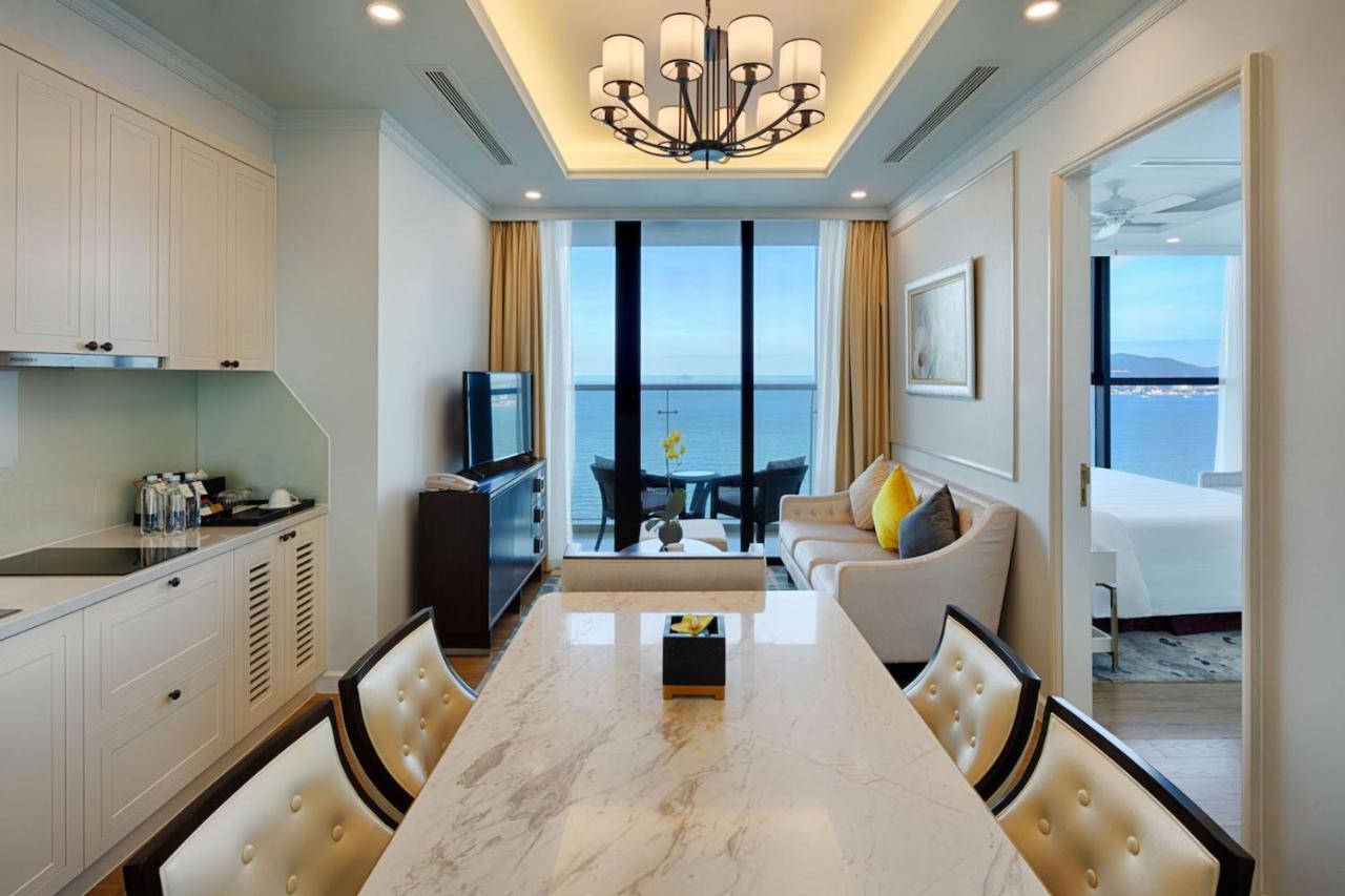 Отель Vinpearl Beachfront 5*